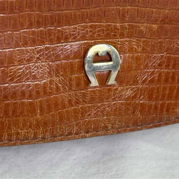 ETIENNE AIGNER vintage croc embossed cognac leather crossbody bag - Picture 16 of 16